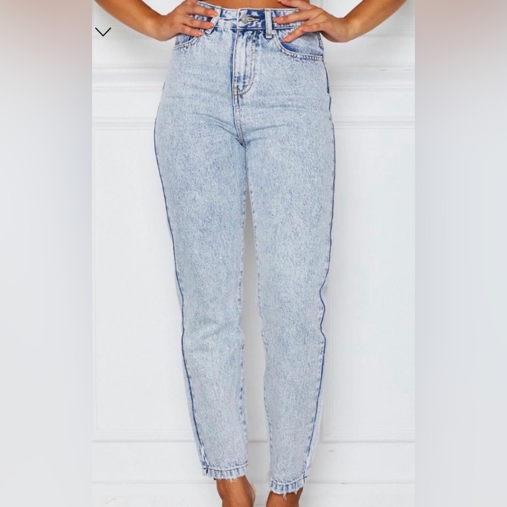 White Fox Boutique High Rise Jeans (open to offers!)